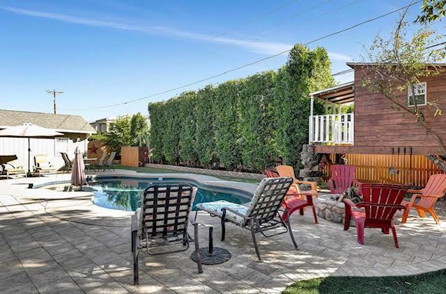 Photo - Arcadia Light Furnished Charmer with  Treehouse!!