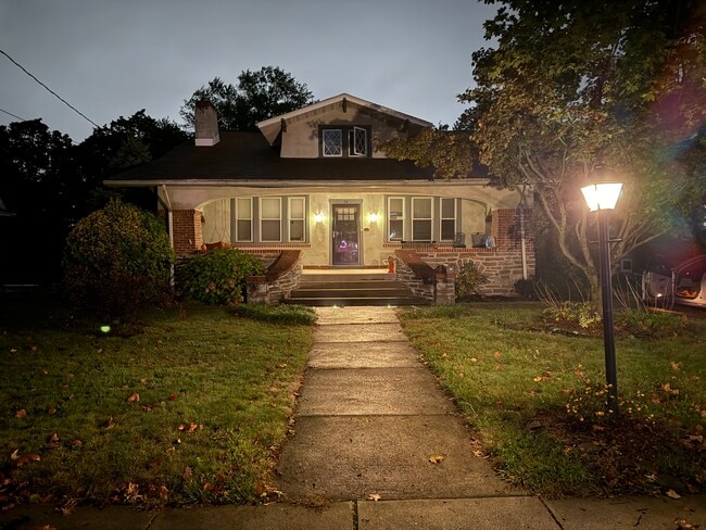 Building Photo - 34 N Highland Ave