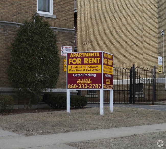 Photo - 69-79 Myrtle St