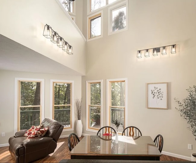 Photo - 830 W Tweetsie Ln