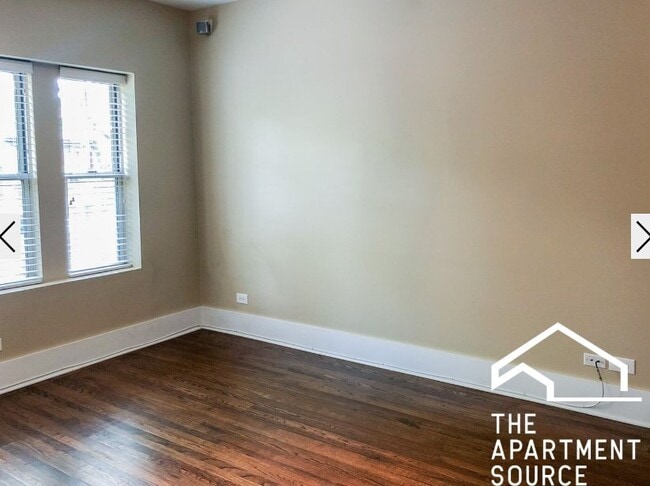 Photo - 1849 W Cornelia Ave Unit 1