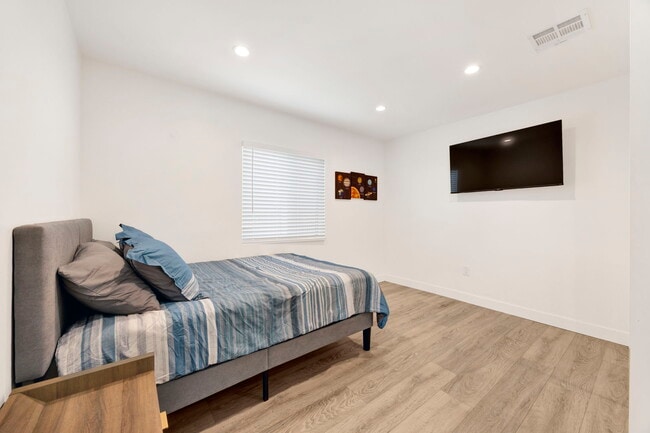 Photo - 2206 N Brighton St