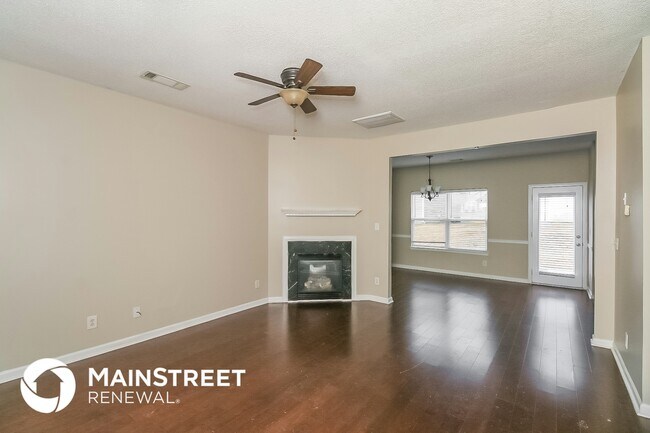 Photo - 378 Haverhill Ln