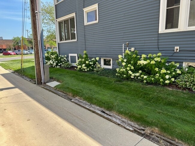 Photo - 712 Broad St