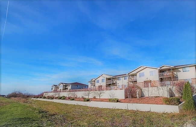 Photo - Gateway Estates Apartments