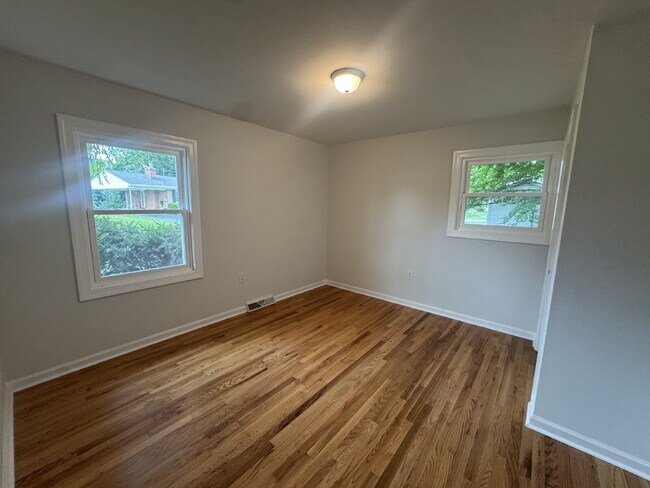 Photo - 118 Richards Ave