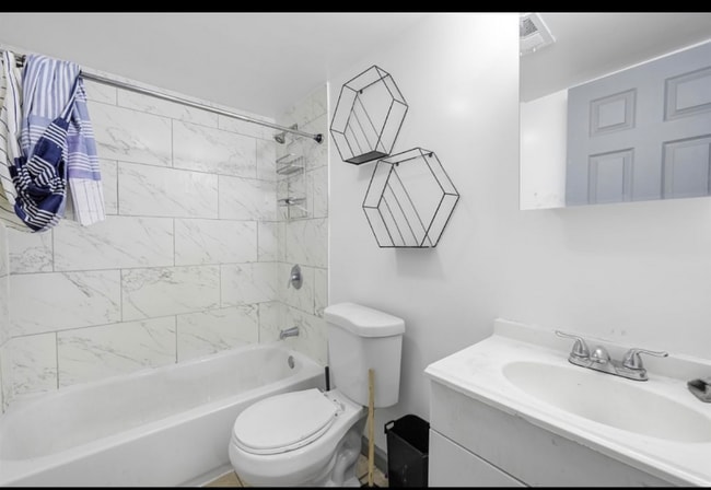 Photo - 904 S 18th St Unidad B