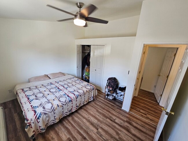 Photo - Sherwood Duplex and House Unit 825 Sherwood Apt A