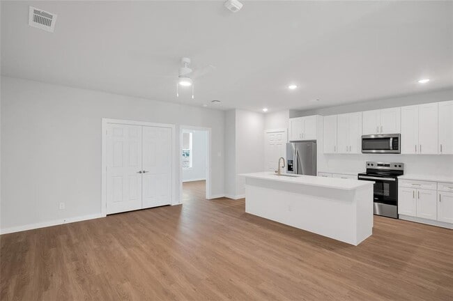 Photo - 7300 Magnolia Pkwy Apartment Unit 1102