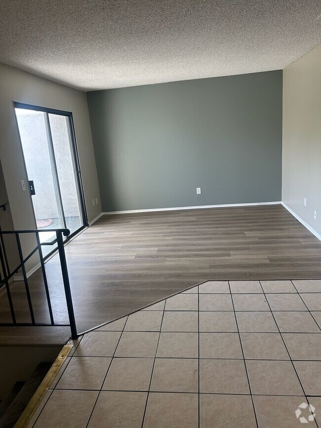 Building Photo - 3121 Inland Empire Blvd Unit #2 Rental