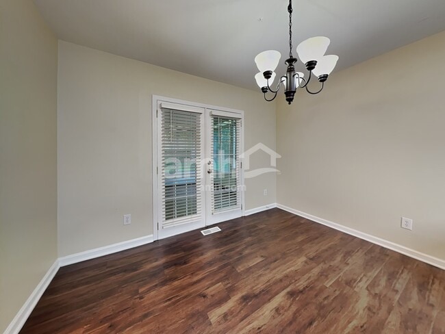 Photo - 6112 Glenridge Ct