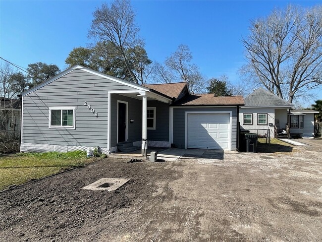 Building Photo - 2508 S Texas Ave