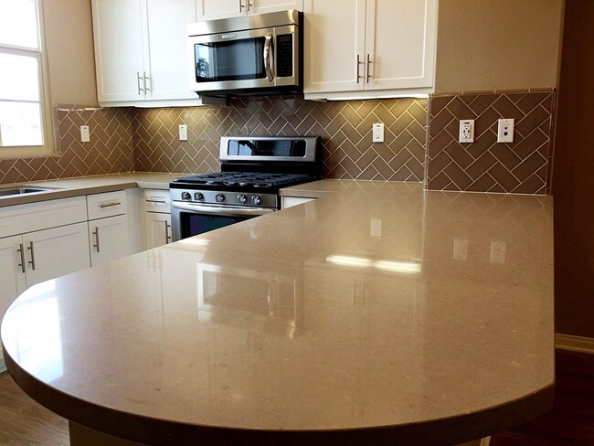 Photo - Amazing 4 Bedroom/3.5 Bathroom Townhome