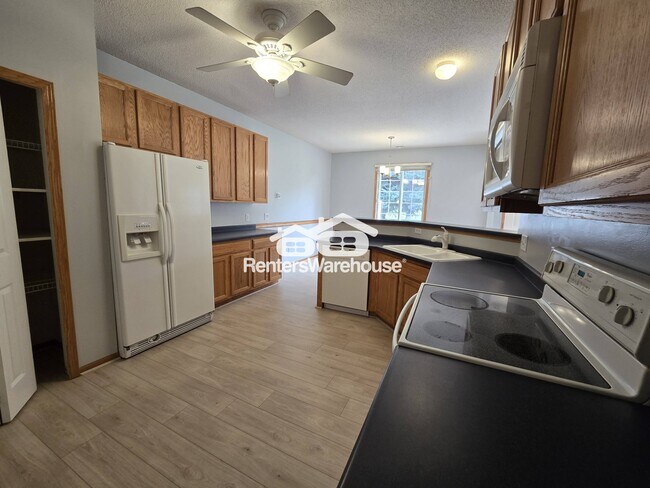 Photo - 1945 Mockingbird Ave