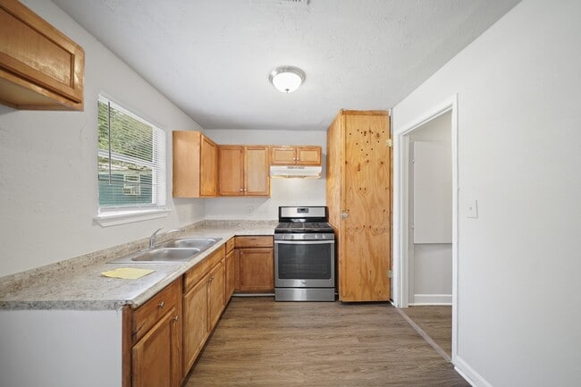 Photo - 1517 W Snyder St