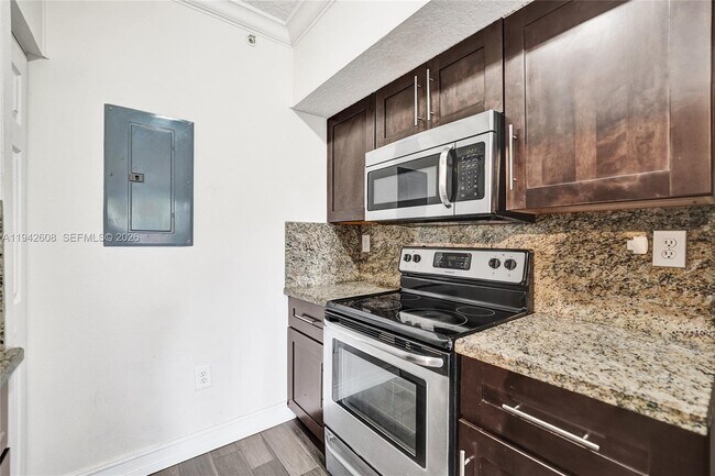 Photo - 11600 SW 2nd St Unit 18203