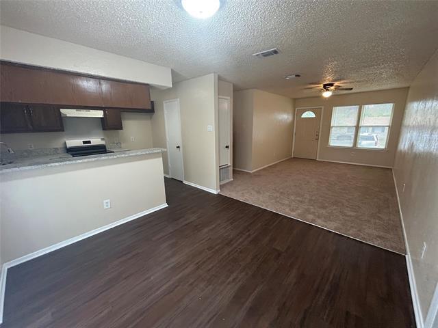 Photo - 1105 Saturn Dr