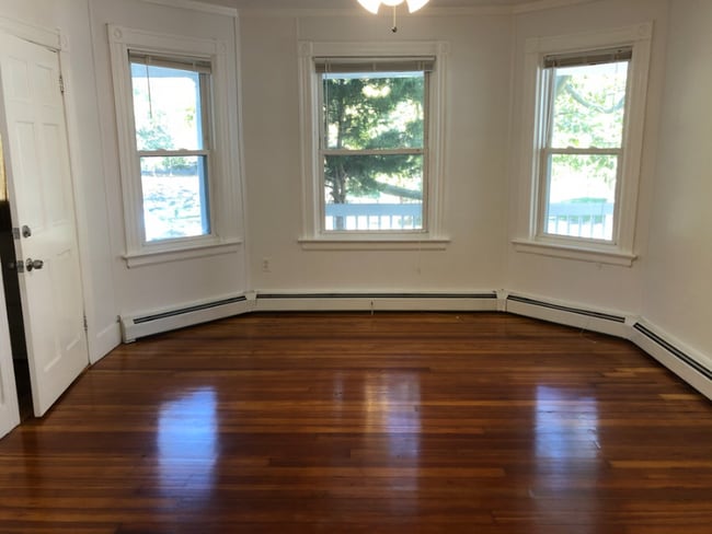 Photo - 34 Miller Ave