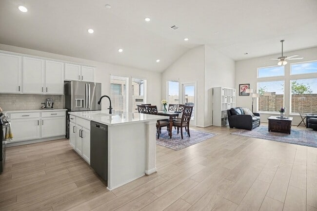 Photo - 2214 Lierna Dr