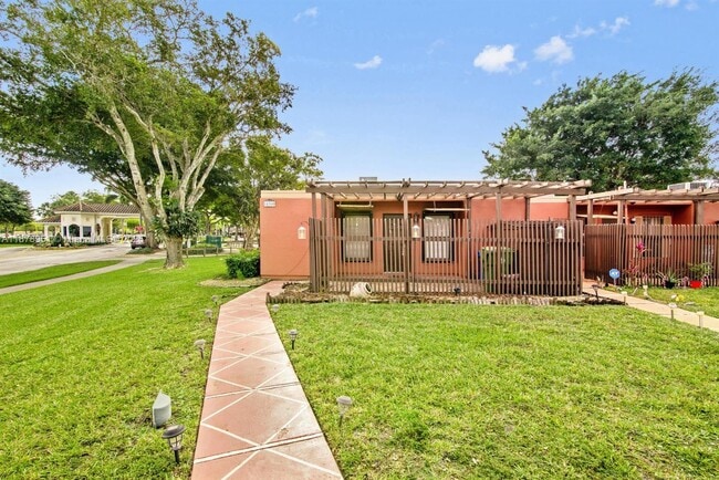 Building Photo - 10300 W Fairway Rd Rental