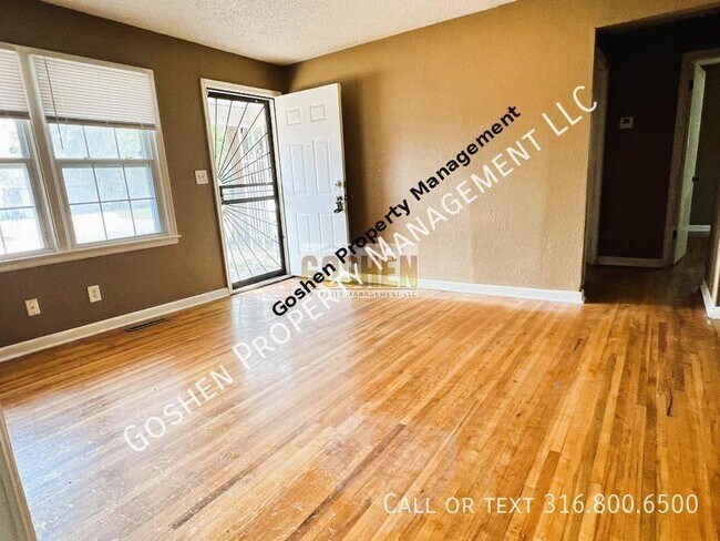 Photo - 2341 N Piatt St