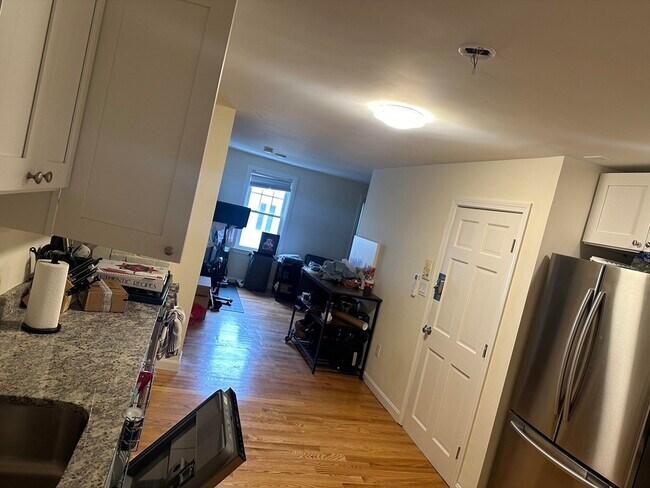 Photo - 520 E 3rd St Unidad 2F