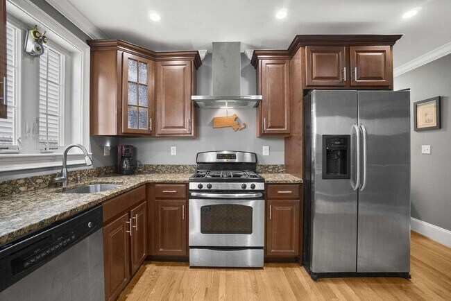 Photo - 10 Romsey St Unit 1