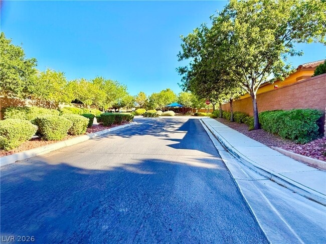 Building Photo - 5190 Lignum Ave