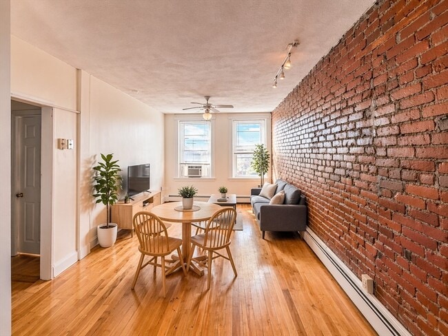 Building Photo - 210 Chestnut Hill Ave Unit 6