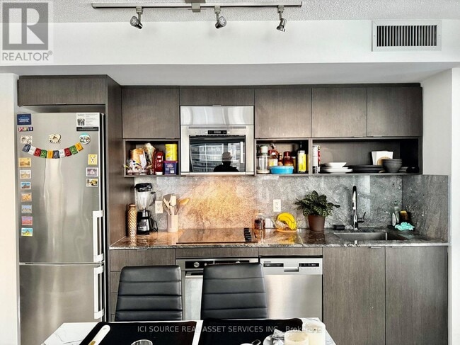 Photo - 7 Mabelle Ave Unité 609