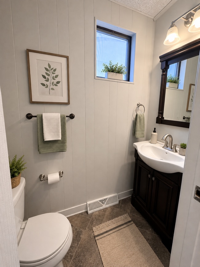 Photo - 127 S 6th St