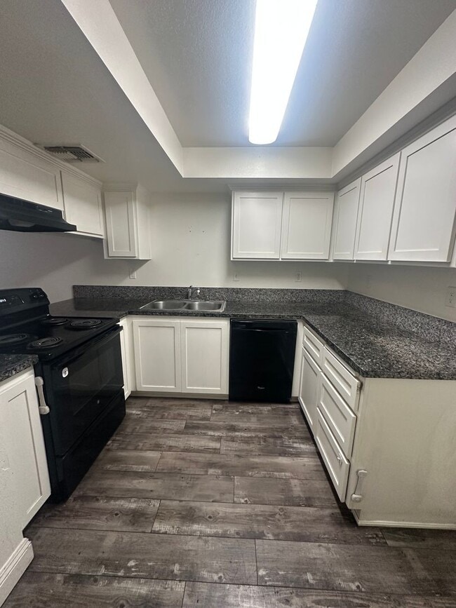 Photo - 3600 Ashe Rd