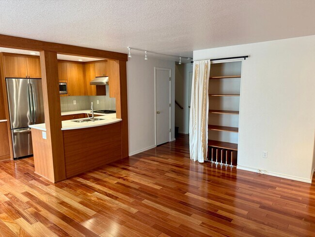 Photo - Incredible Kitchen and Amazing Brazillian Hardwoods