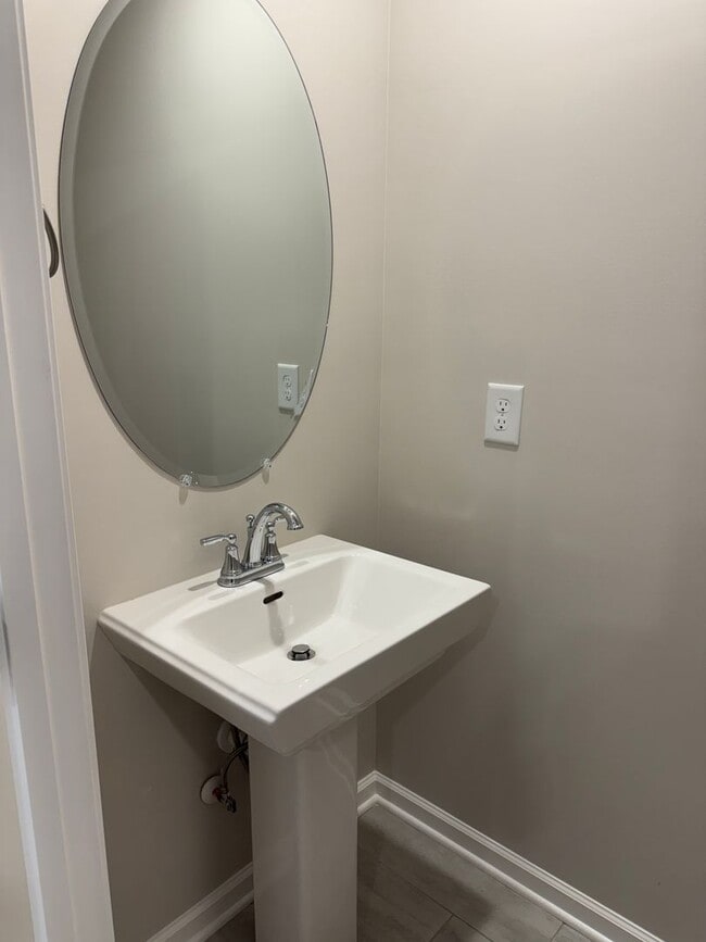 Photo - 205 Mountaindale Dr