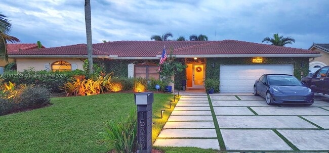 Photo - 15820 Sedgewyck Cir N