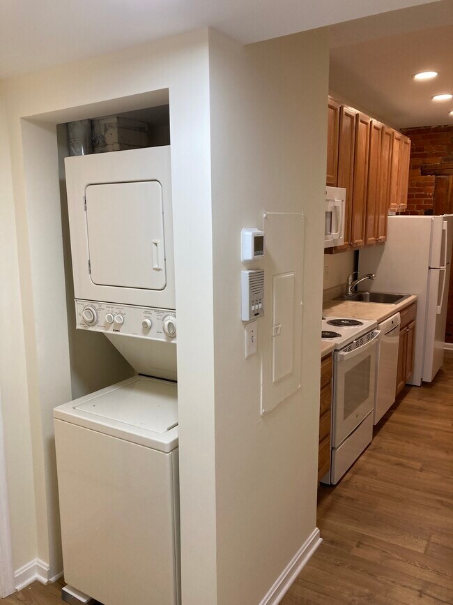 1523 Church St NW Unit 2