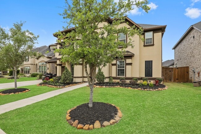 Photo - 5730 Balcones Ridge Ln