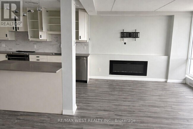 Photo - 2 Glamorgan Ave Unit 1112