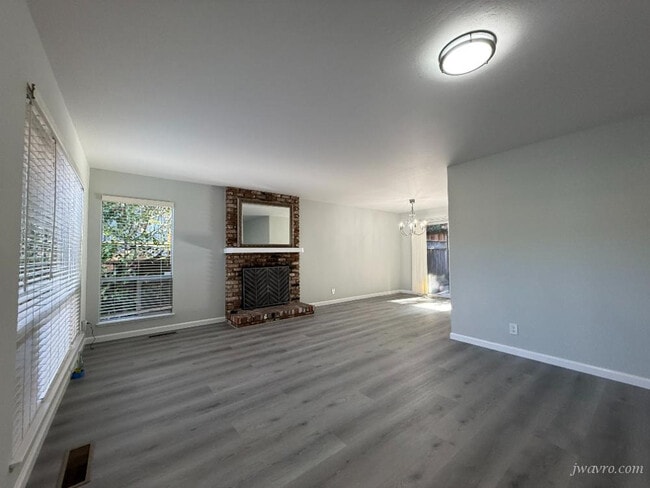 Photo - 282 Wheeler Ave