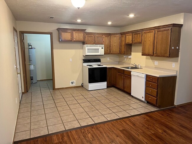 Photo - S0057-MF2-E1 Unit 5553