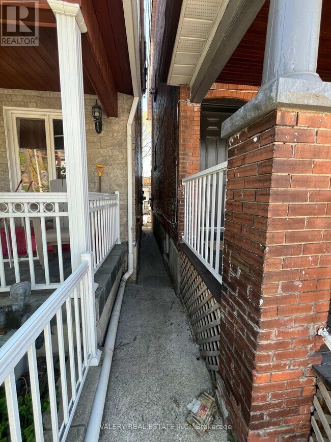 Photo - 1113 Davenport Rd Unit 2