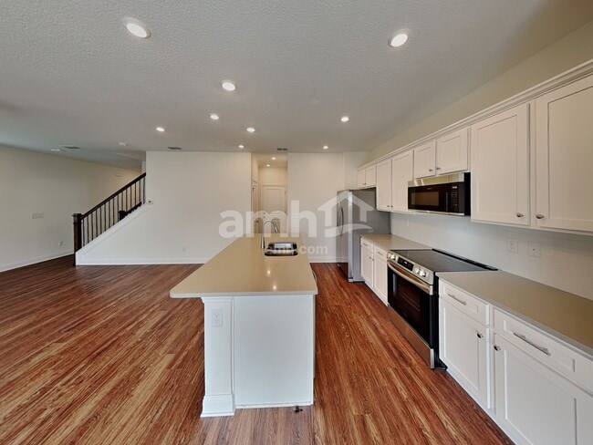 Photo - 254 Onate Cir