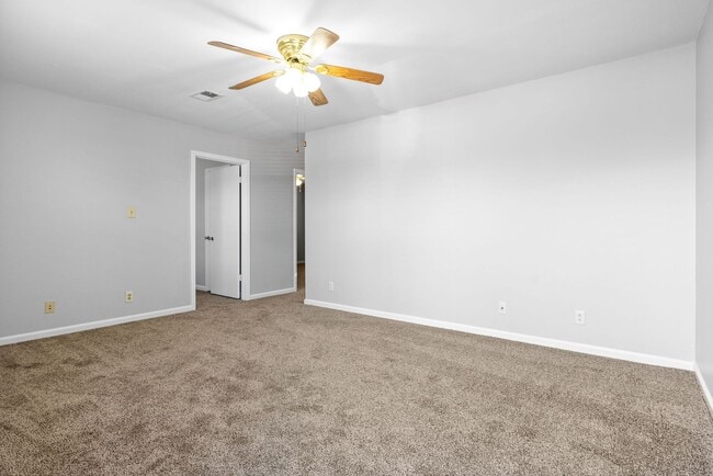 Photo - Cozy Two Bedroom Apartment Unidad 752 Bancroft Cr-D