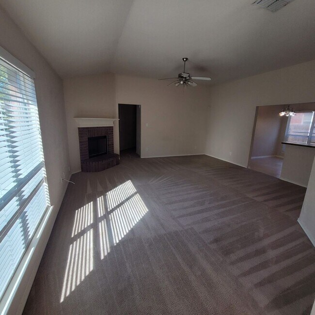Photo - Clean North East Home - O'Conner & IH35