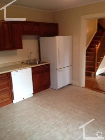 Building Photo - 77 S Central Ave Unit B Rental