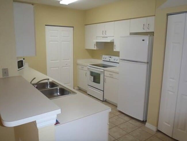 Photo - 27115 Matheson Ave