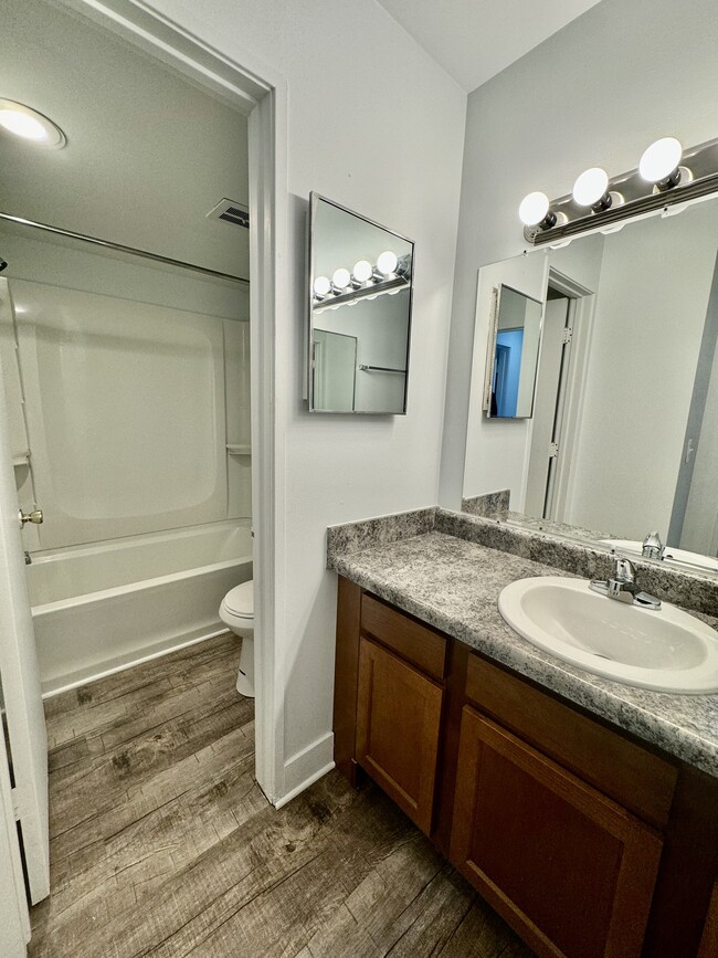 Photo - Tower Apartments