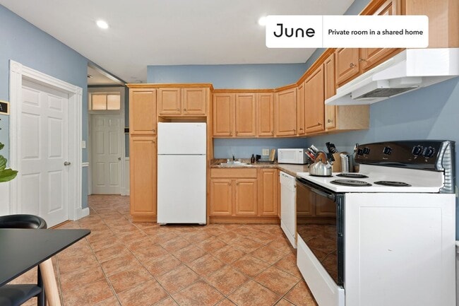 Photo - Room in Shared 3 bed/1 bath home Unidad A