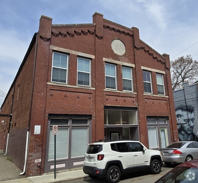 Building Photo - 302 Goshen St Unit 105 Rental