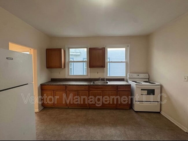 Photo - 34 Wolcott St